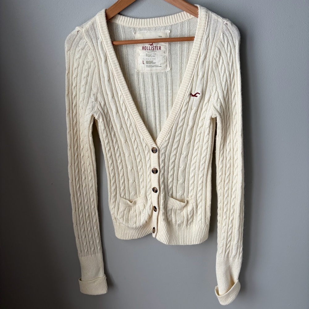 Vintage Hollister‎ Y2K ivory Cable Knit V-Neck Cardigan Women’s Size L-RARE